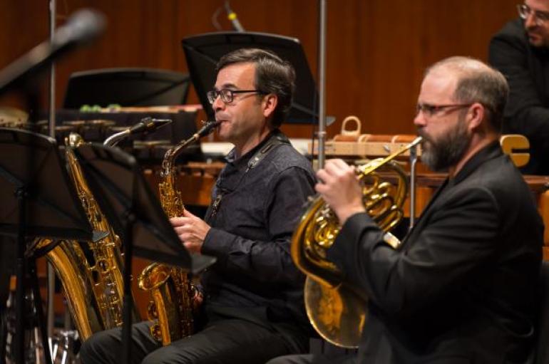 Members of the Grossman Ensemble performance photo