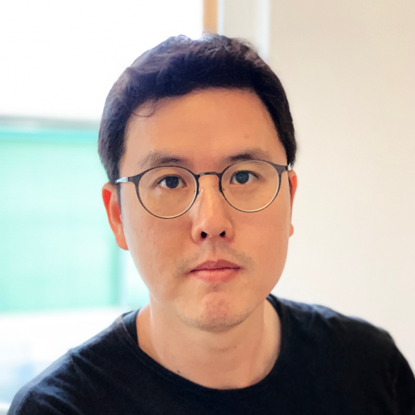 Dongryul Lee headshot